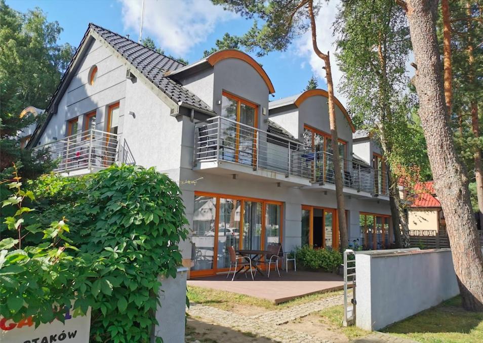 Apartamenty Przy Plazy - Willa For You Pobierowo Exteriör bild